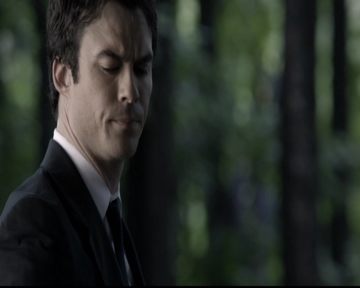 VampireDiariesWorld-dot-org_5x04ForWhomtheBellTolls1991.jpg