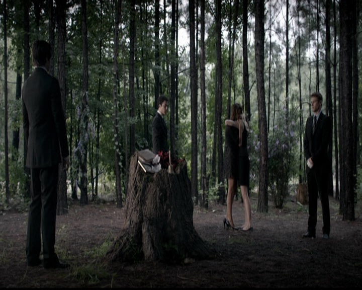 VampireDiariesWorld-dot-org_5x04ForWhomtheBellTolls1995.jpg