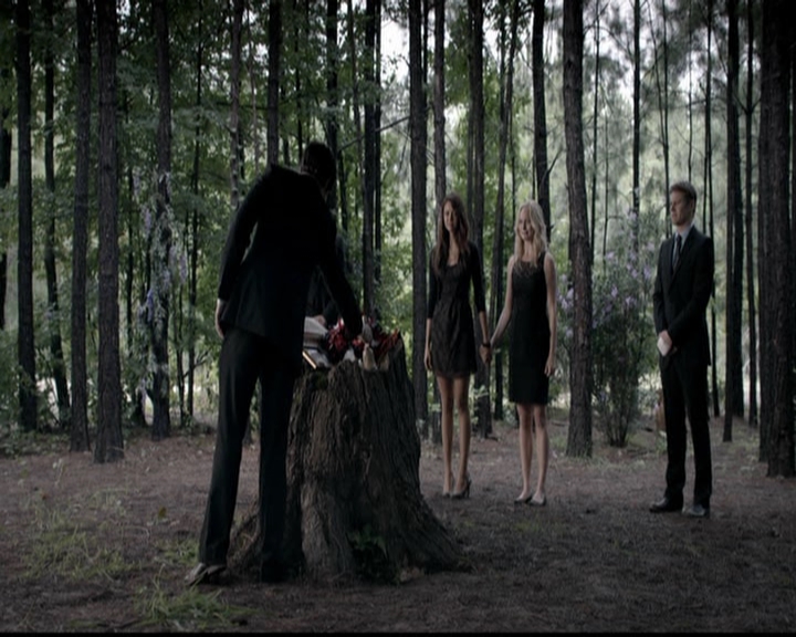 VampireDiariesWorld-dot-org_5x04ForWhomtheBellTolls2034.jpg