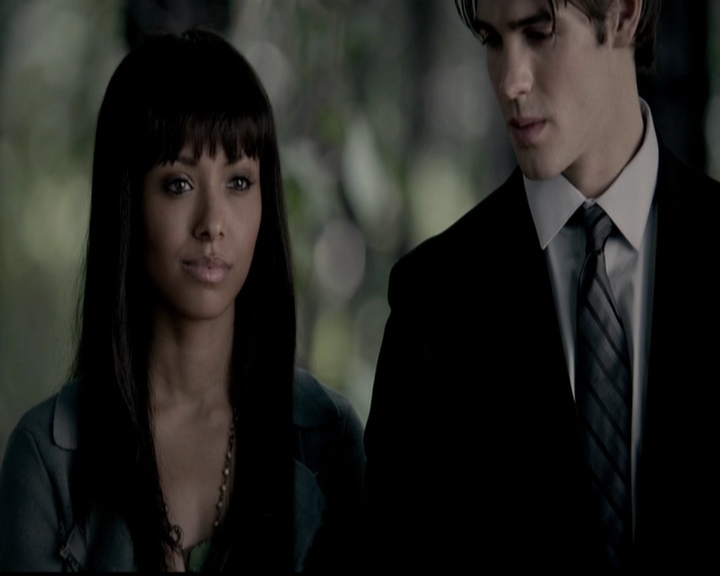 VampireDiariesWorld-dot-org_5x04ForWhomtheBellTolls2058.jpg