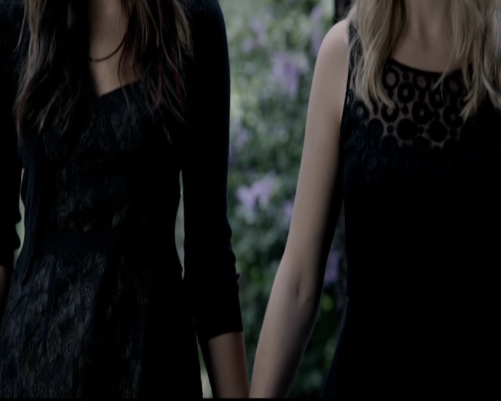 VampireDiariesWorld-dot-org_5x04ForWhomtheBellTolls2060.jpg