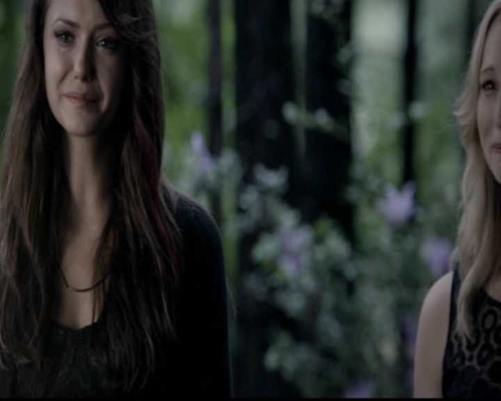 VampireDiariesWorld-dot-org_5x04ForWhomtheBellTolls2085.jpg