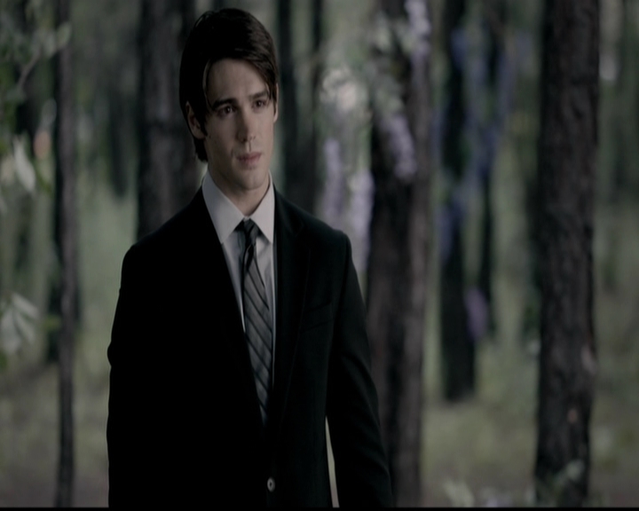 VampireDiariesWorld-dot-org_5x04ForWhomtheBellTolls2095.jpg