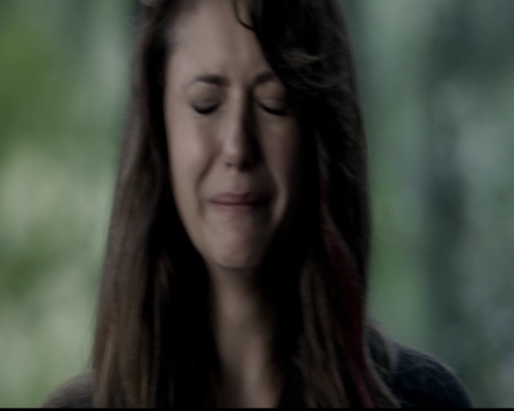 VampireDiariesWorld-dot-org_5x04ForWhomtheBellTolls2110.jpg