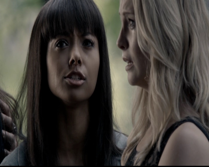 VampireDiariesWorld-dot-org_5x04ForWhomtheBellTolls2130.jpg