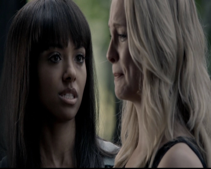 VampireDiariesWorld-dot-org_5x04ForWhomtheBellTolls2140.jpg