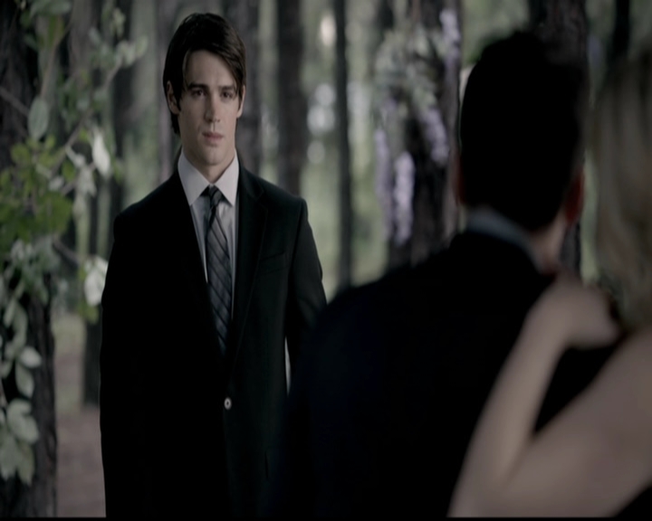 VampireDiariesWorld-dot-org_5x04ForWhomtheBellTolls2177.jpg