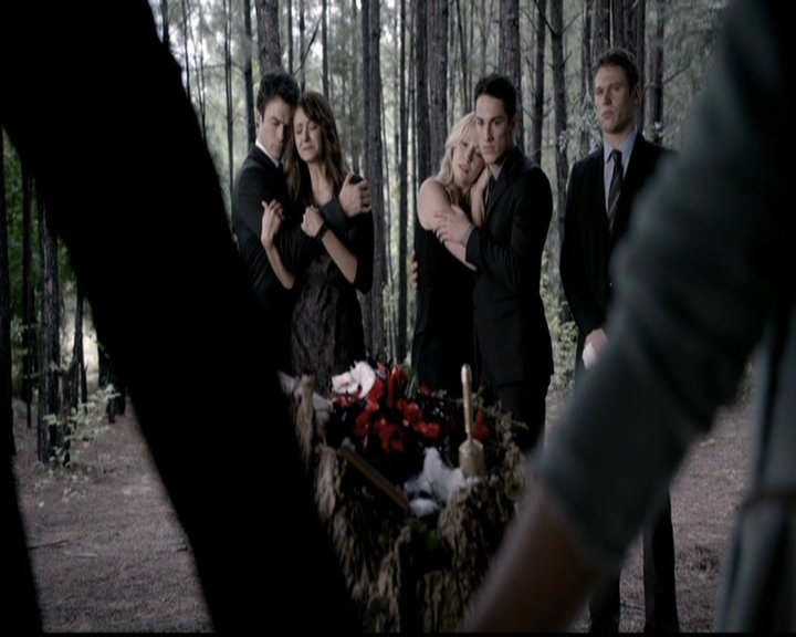 VampireDiariesWorld-dot-org_5x04ForWhomtheBellTolls2213.jpg