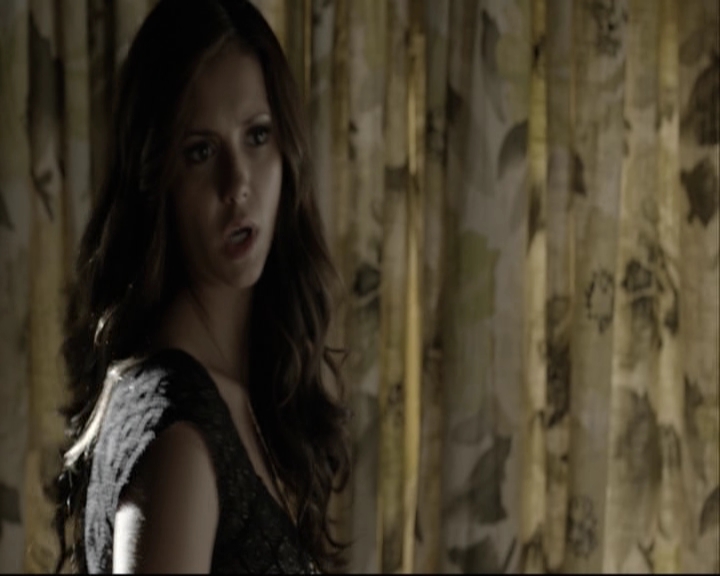 VampireDiariesWorld-dot-org_5x05MontersBall-deletedscenes2379.jpg