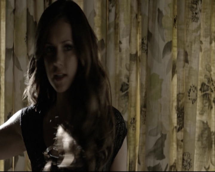 VampireDiariesWorld-dot-org_5x05MontersBall-deletedscenes2380.jpg