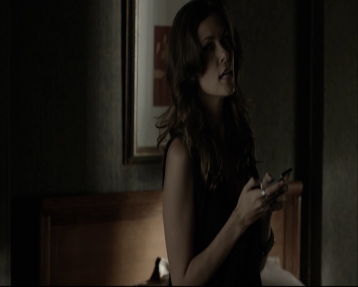 VampireDiariesWorld-dot-org_5x05MontersBall-deletedscenes2384.jpg