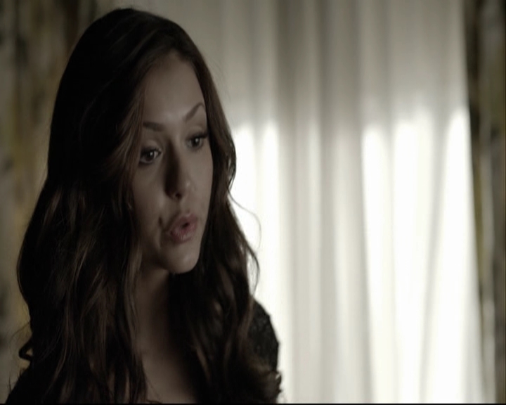 VampireDiariesWorld-dot-org_5x05MontersBall-deletedscenes2404.jpg