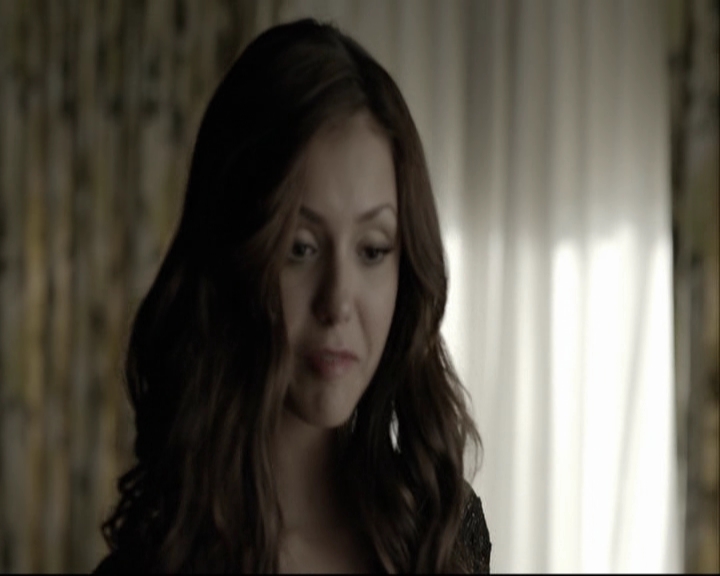 VampireDiariesWorld-dot-org_5x05MontersBall-deletedscenes2406.jpg