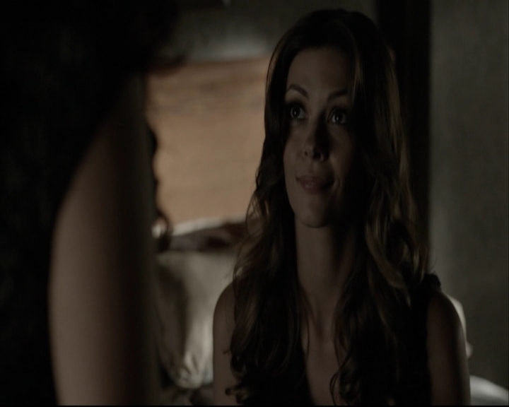 VampireDiariesWorld-dot-org_5x05MontersBall-deletedscenes2411.jpg