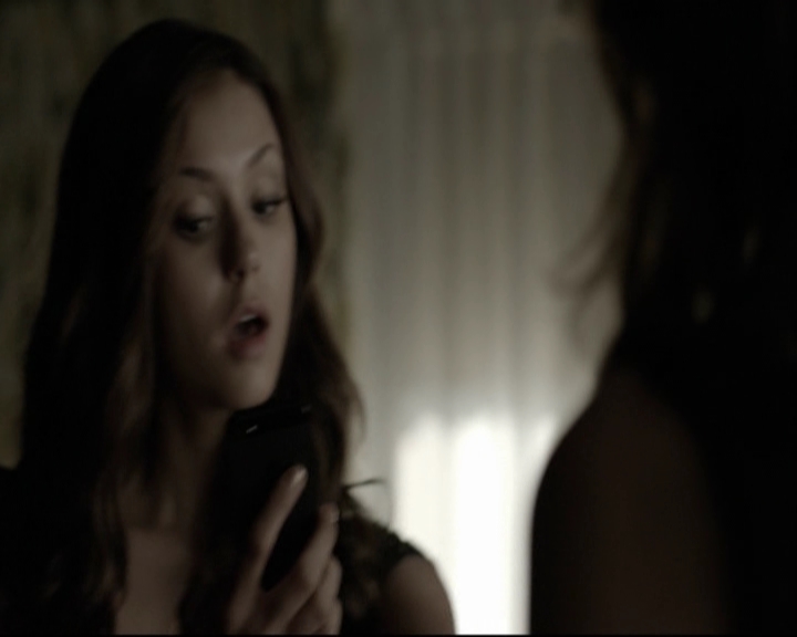 VampireDiariesWorld-dot-org_5x05MontersBall-deletedscenes2417.jpg