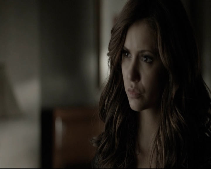 VampireDiariesWorld-dot-org_5x05MontersBall-deletedscenes2459.jpg