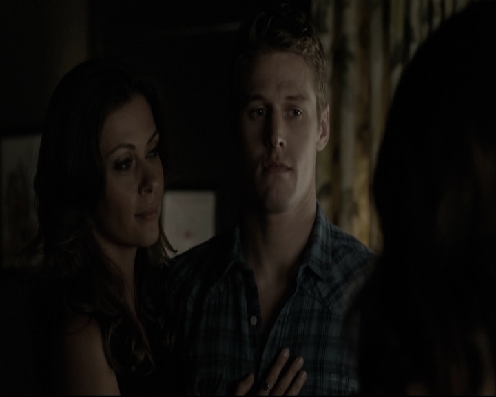 VampireDiariesWorld-dot-org_5x05MontersBall-deletedscenes2476.jpg