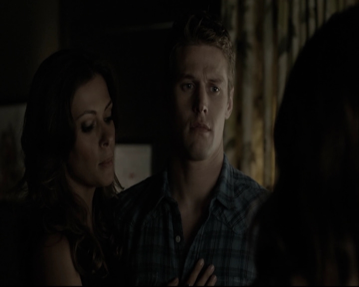 VampireDiariesWorld-dot-org_5x05MontersBall-deletedscenes2477.jpg