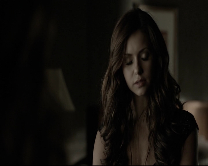 VampireDiariesWorld-dot-org_5x05MontersBall-deletedscenes2483.jpg