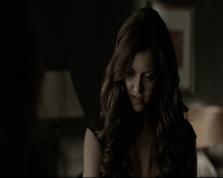 VampireDiariesWorld-dot-org_5x05MontersBall-deletedscenes2485.jpg