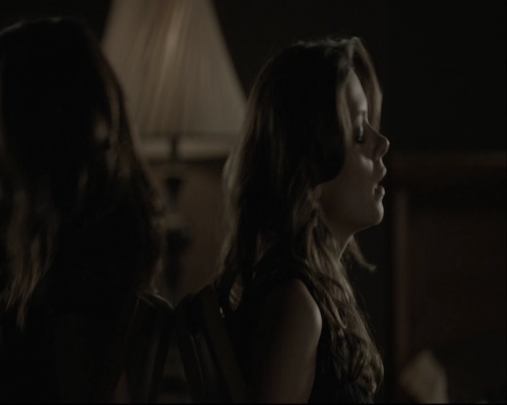 VampireDiariesWorld-dot-org_5x05MontersBall-deletedscenes2527.jpg