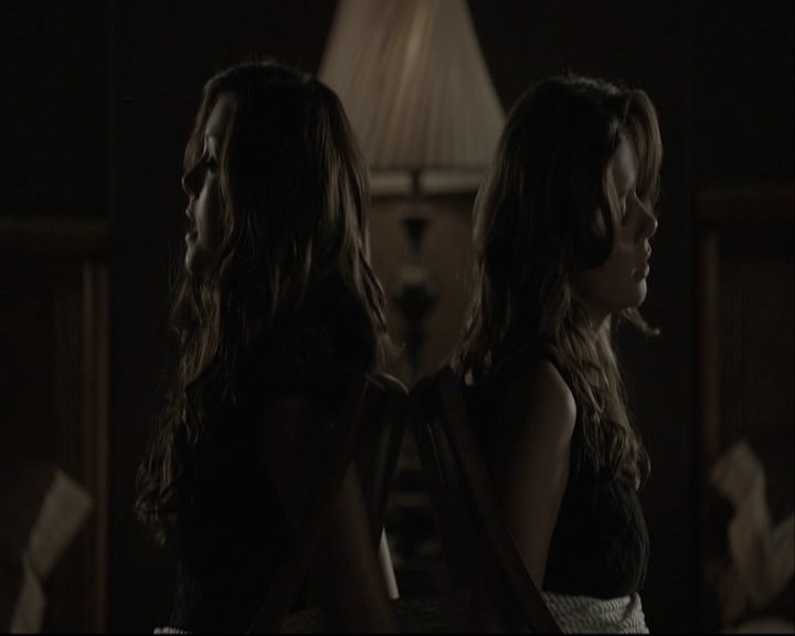 VampireDiariesWorld-dot-org_5x05MontersBall-deletedscenes2532.jpg