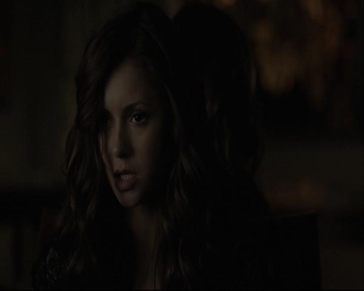 VampireDiariesWorld-dot-org_5x05MontersBall-deletedscenes2543.jpg