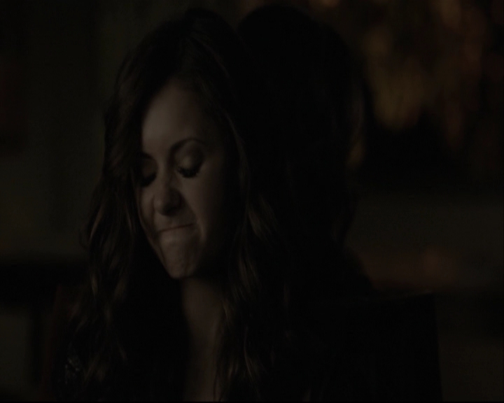 VampireDiariesWorld-dot-org_5x05MontersBall-deletedscenes2544.jpg