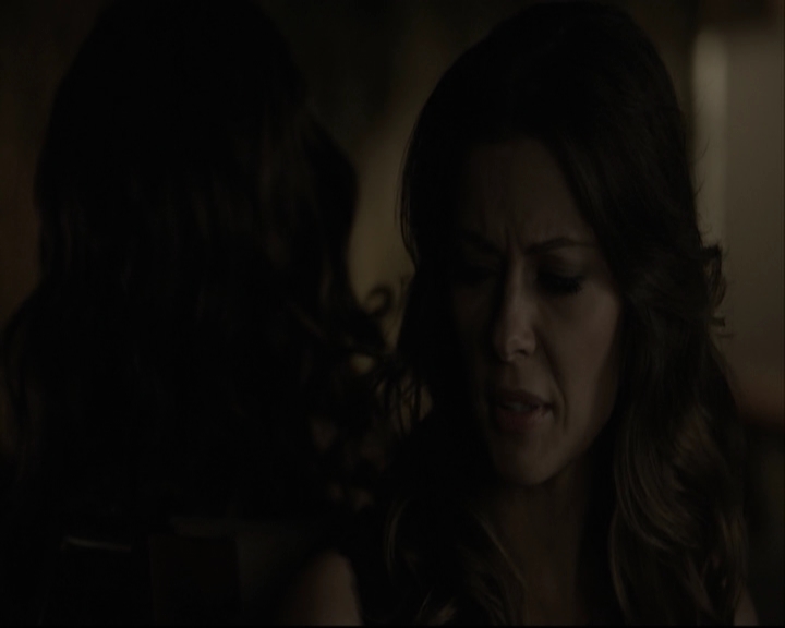 VampireDiariesWorld-dot-org_5x05MontersBall-deletedscenes2546.jpg