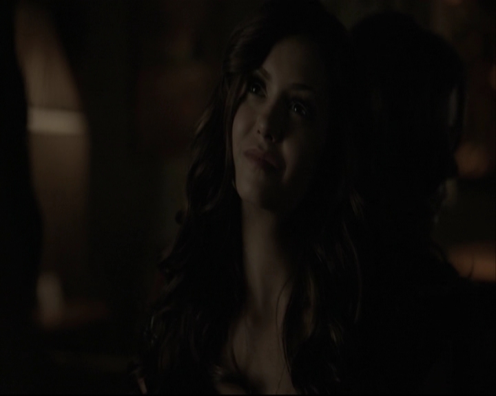 VampireDiariesWorld-dot-org_5x05MontersBall-deletedscenes2579.jpg