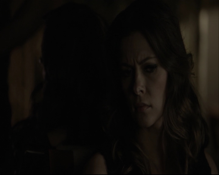 VampireDiariesWorld-dot-org_5x05MontersBall-deletedscenes2584.jpg