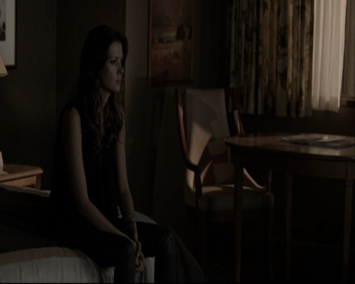 VampireDiariesWorld-dot-org_5x05MontersBall-deletedscenes2616.jpg