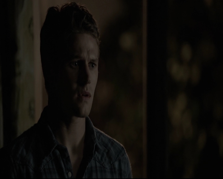 VampireDiariesWorld-dot-org_5x05MontersBall-deletedscenes2638.jpg