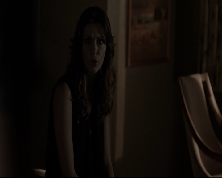 VampireDiariesWorld-dot-org_5x05MontersBall-deletedscenes2639.jpg