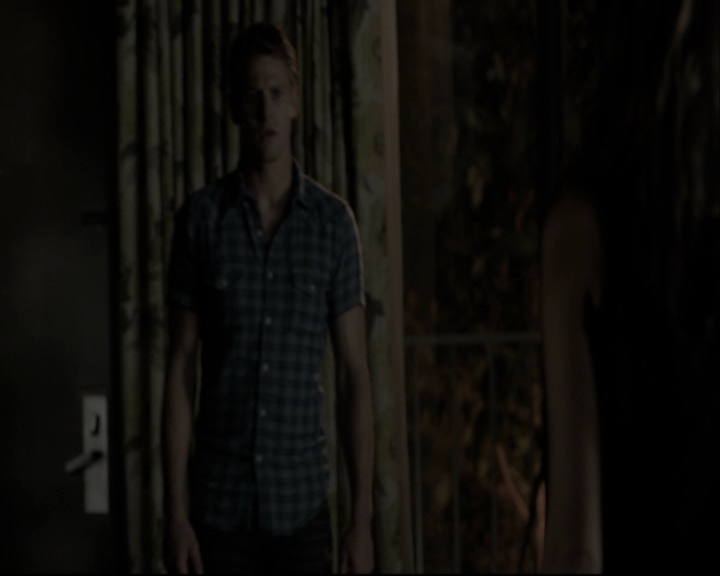 VampireDiariesWorld-dot-org_5x05MontersBall-deletedscenes2648.jpg