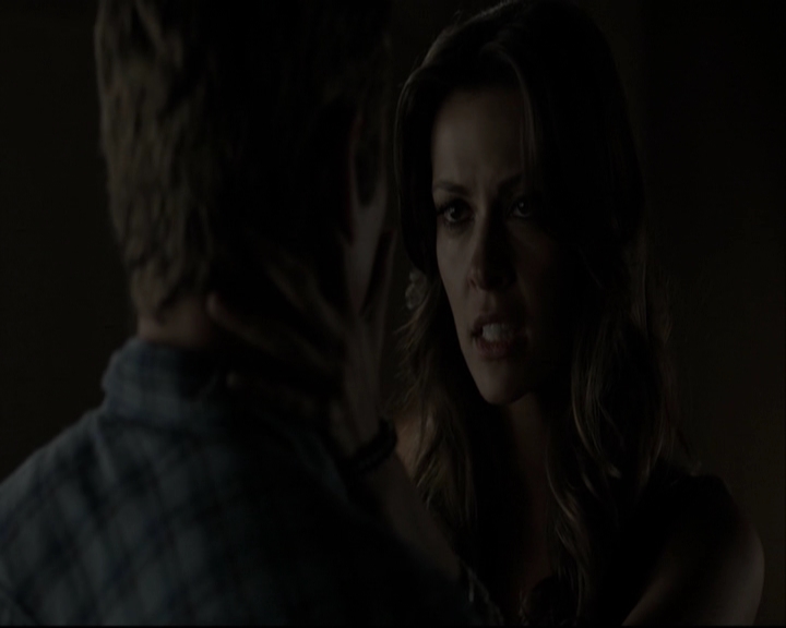 VampireDiariesWorld-dot-org_5x05MontersBall-deletedscenes2654.jpg