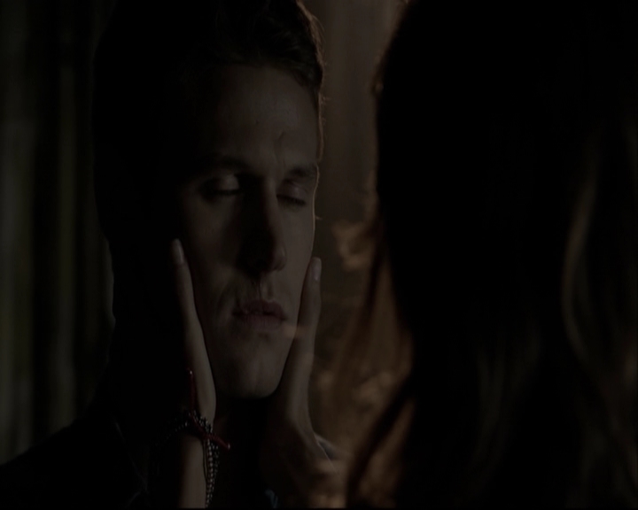 VampireDiariesWorld-dot-org_5x05MontersBall-deletedscenes2659.jpg