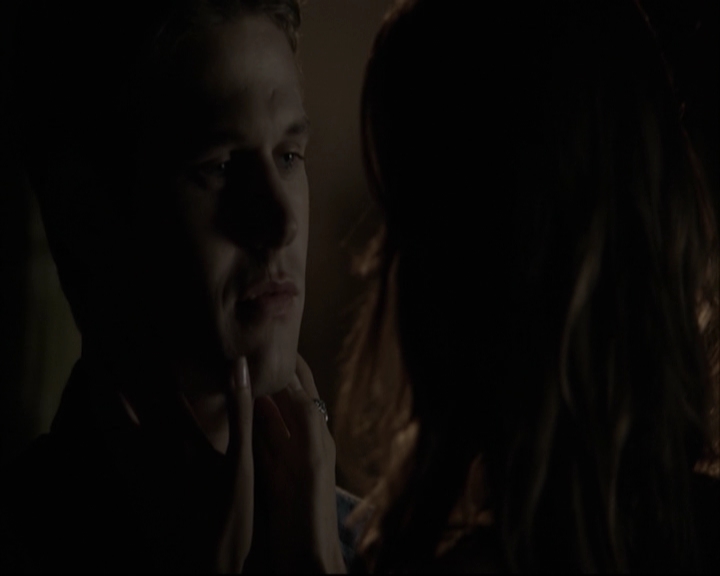 VampireDiariesWorld-dot-org_5x05MontersBall-deletedscenes2672.jpg