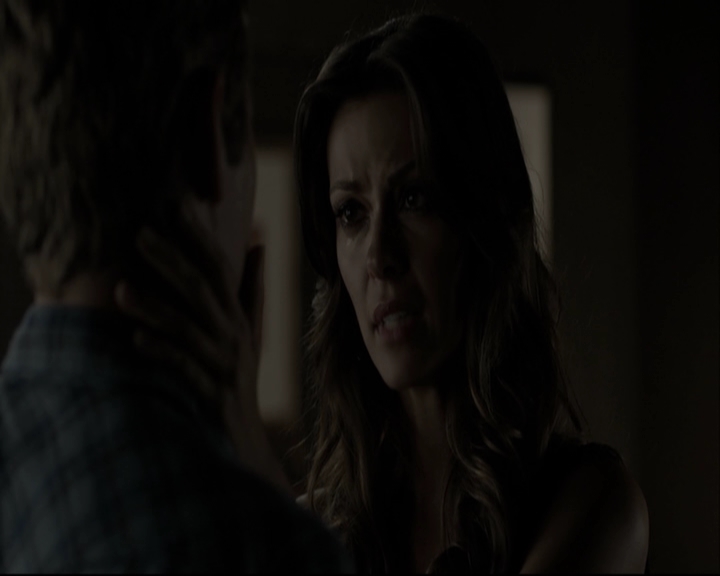 VampireDiariesWorld-dot-org_5x05MontersBall-deletedscenes2682.jpg