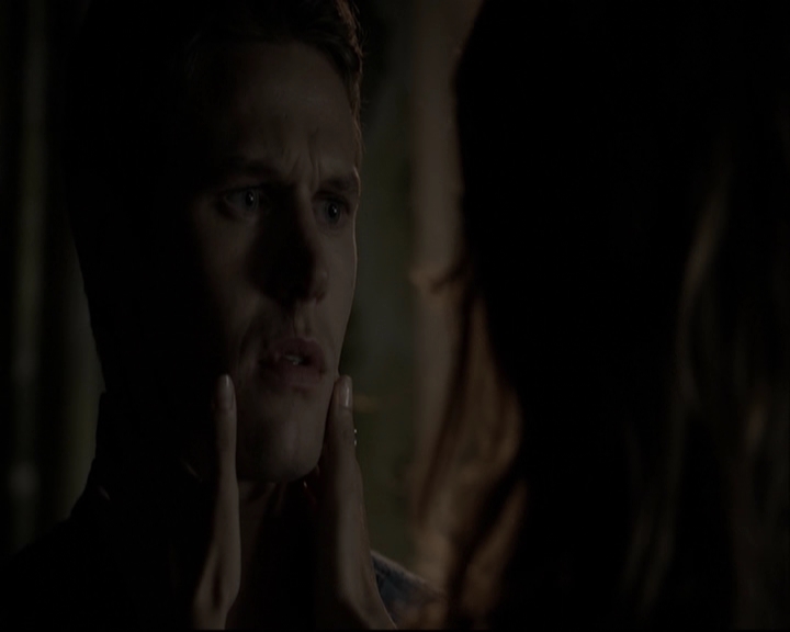 VampireDiariesWorld-dot-org_5x05MontersBall-deletedscenes2683.jpg