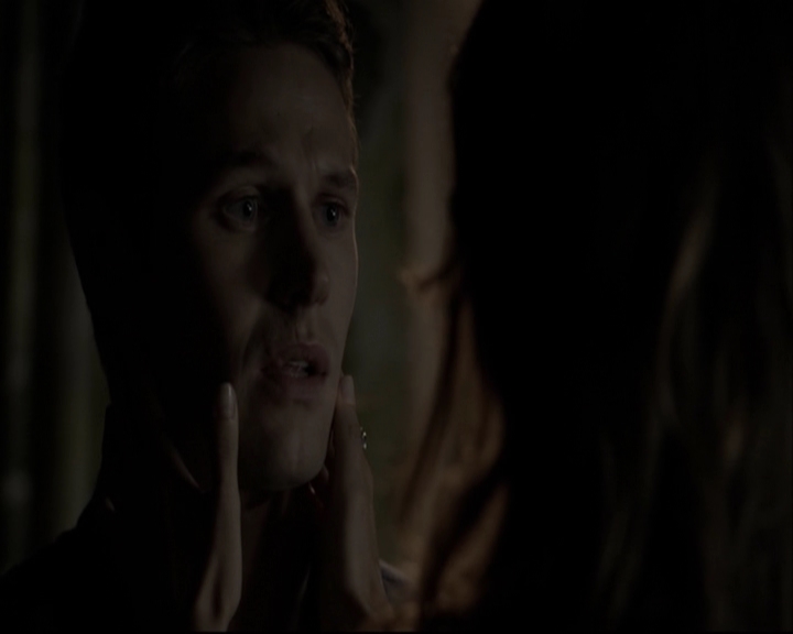 VampireDiariesWorld-dot-org_5x05MontersBall-deletedscenes2685.jpg