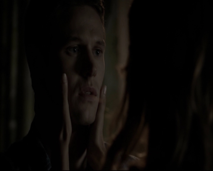 VampireDiariesWorld-dot-org_5x05MontersBall-deletedscenes2691.jpg