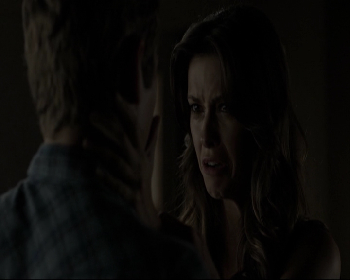 VampireDiariesWorld-dot-org_5x05MontersBall-deletedscenes2694.jpg