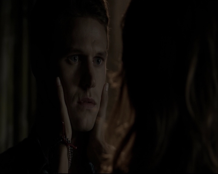 VampireDiariesWorld-dot-org_5x05MontersBall-deletedscenes2696.jpg