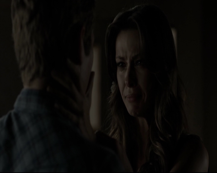 VampireDiariesWorld-dot-org_5x05MontersBall-deletedscenes2697.jpg