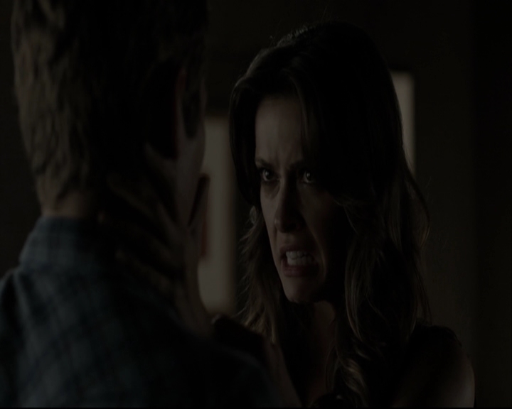 VampireDiariesWorld-dot-org_5x05MontersBall-deletedscenes2702.jpg