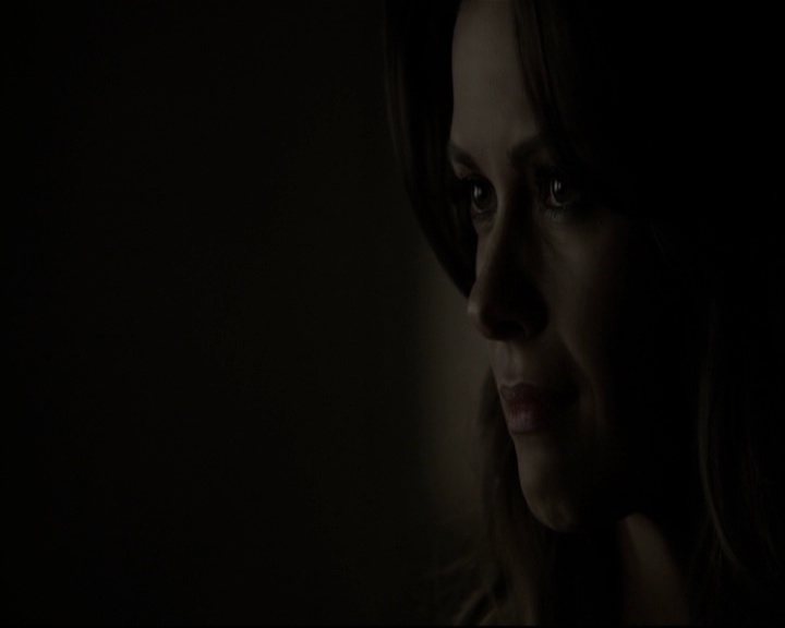 VampireDiariesWorld-dot-org_5x05MontersBall-deletedscenes2716.jpg