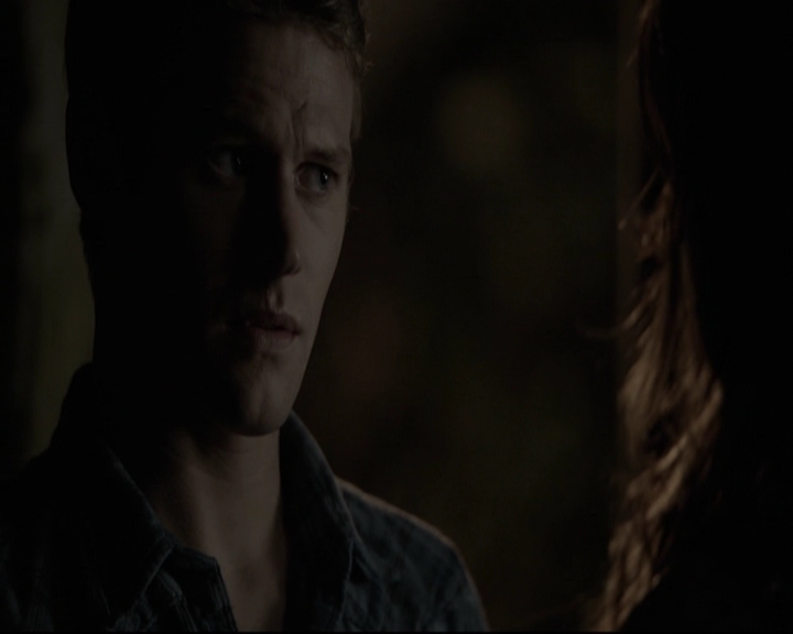 VampireDiariesWorld-dot-org_5x05MontersBall-deletedscenes2718.jpg