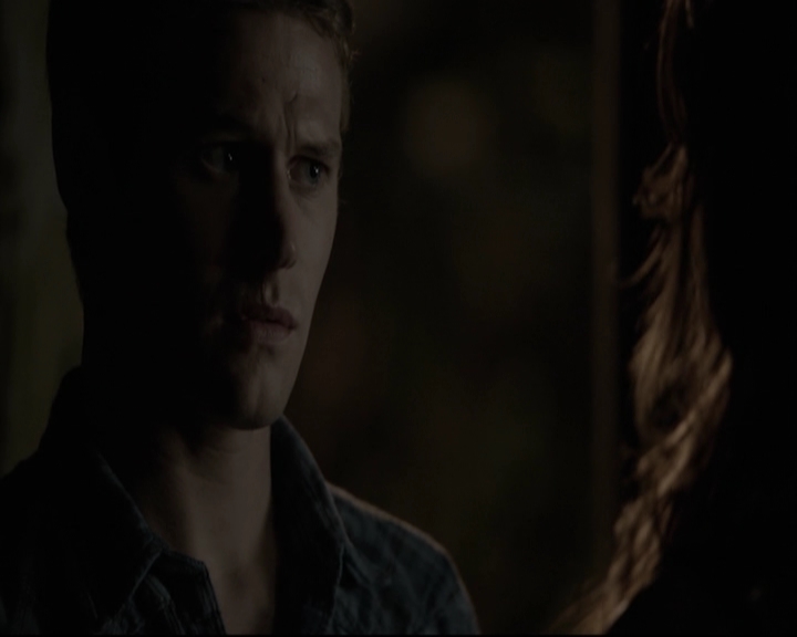 VampireDiariesWorld-dot-org_5x05MontersBall-deletedscenes2720.jpg