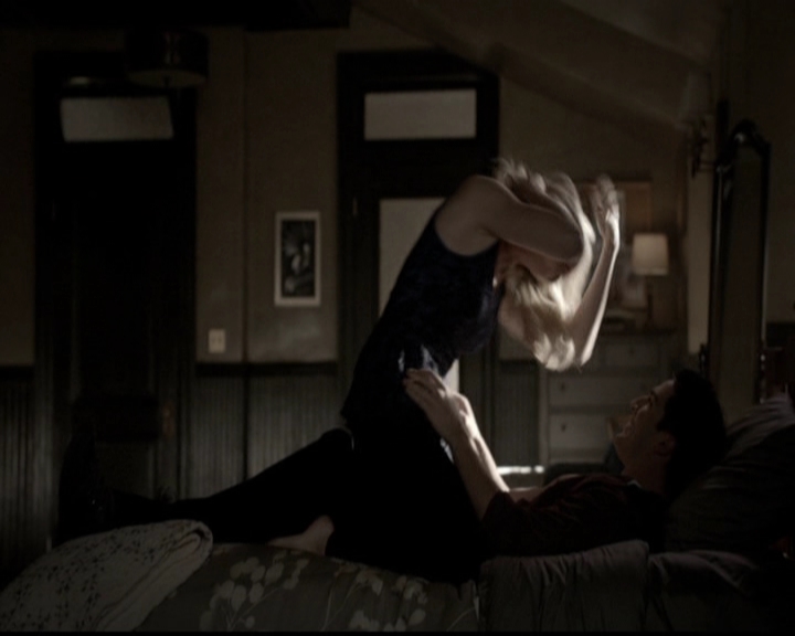 VampireDiariesWorld-dot-org_5x05MontersBall0158.jpg